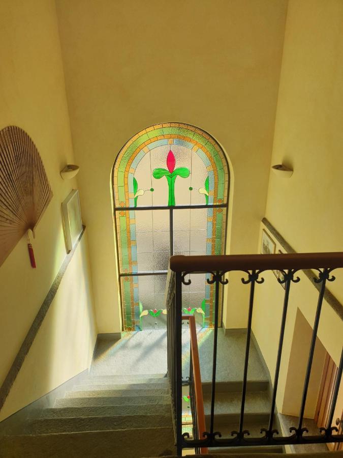 L'Ortensia Della Villa Isabella, Camera Con Vista Lago, Balcone Sul Parco E Bagno Esclusivo All'Esterno Della Camera Stresa Extérieur photo